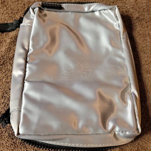 MODELS PREFER MAKE-UP ORGANIZER-MUST SEE - Picture 4 of 6